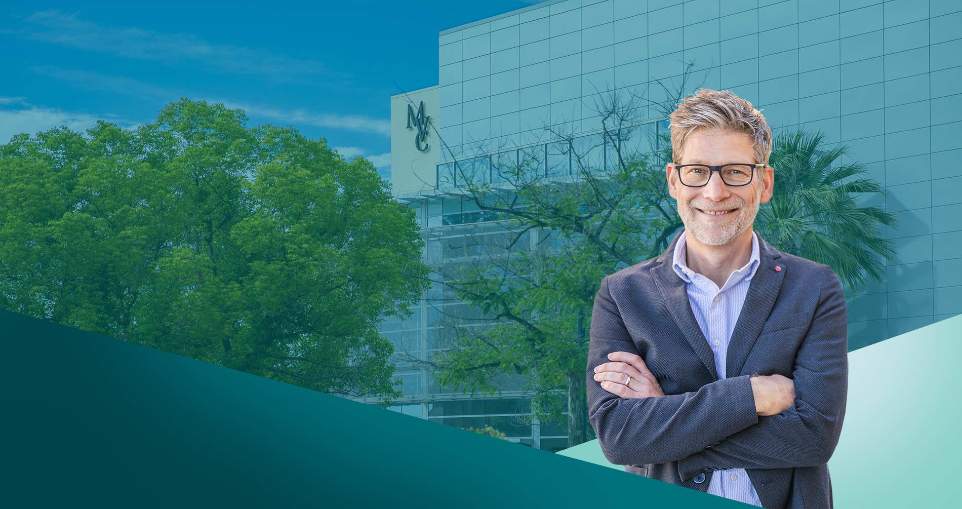 View of the MVC campus and Dr. Rhyne, faculty lecturer